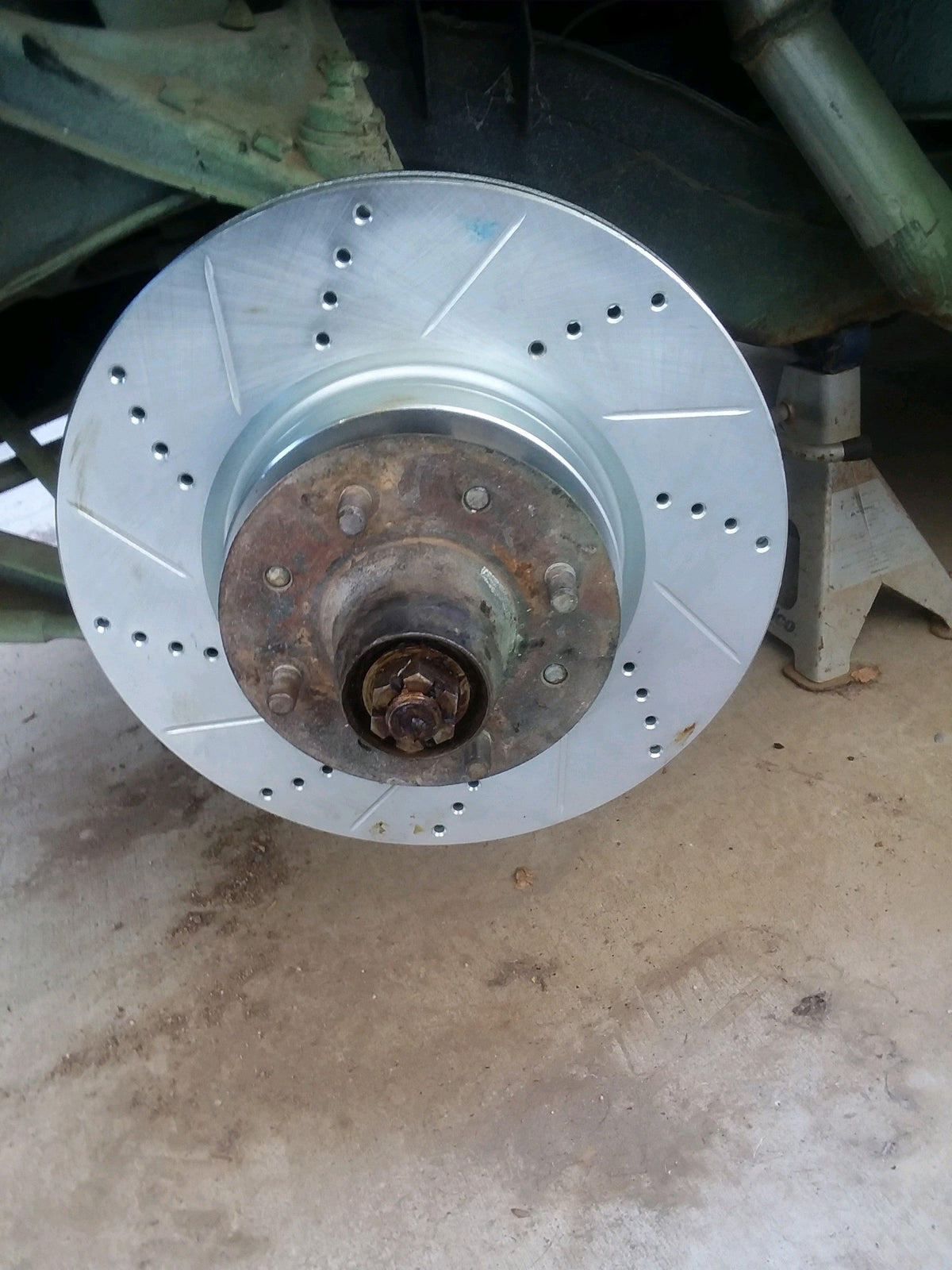ヴィンテージカウラグステップ 1969-1972 Datsun roadster 2000 front wilwood brake upgrade