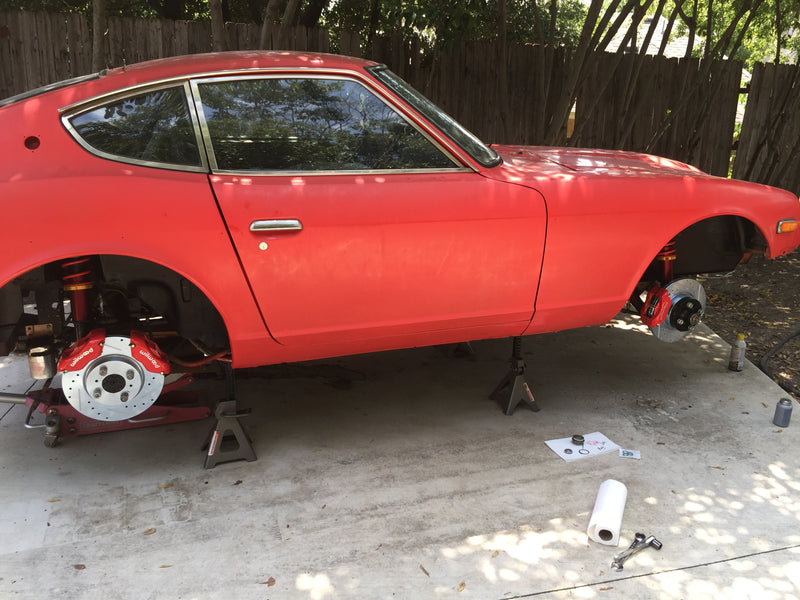 Datsun 240z 260z 280z rear Dual Caliper Wilwood brake upgrade with dedicated hydraulic handbrake caliper for drift