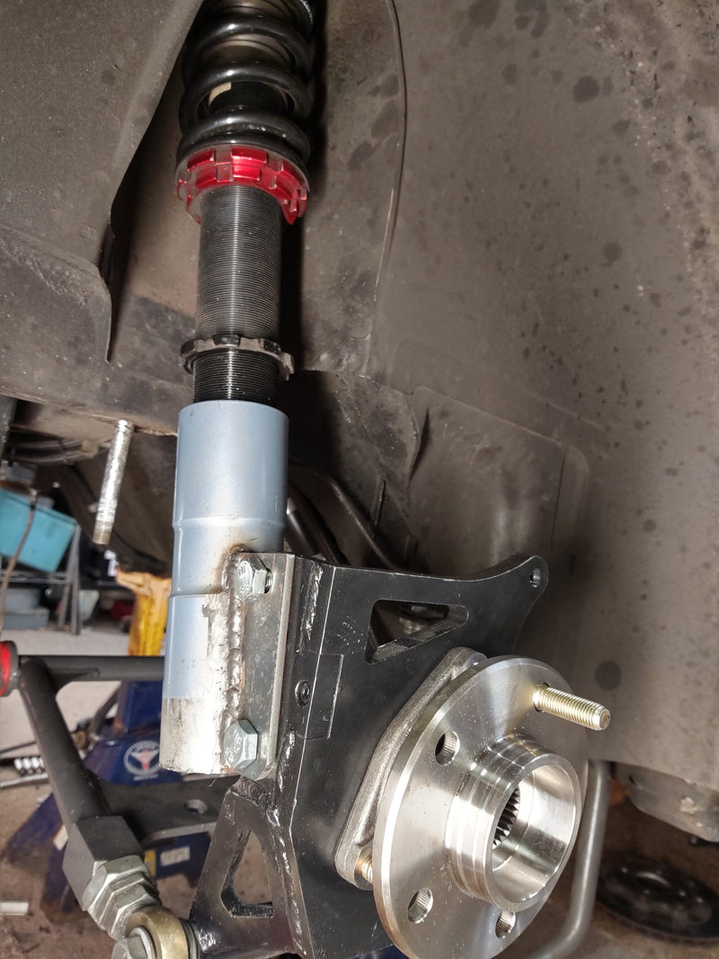 240z 260z 280z ultimate rear end convertion kit that uses ford 8.8 rear end coilovers and wilwood brakes